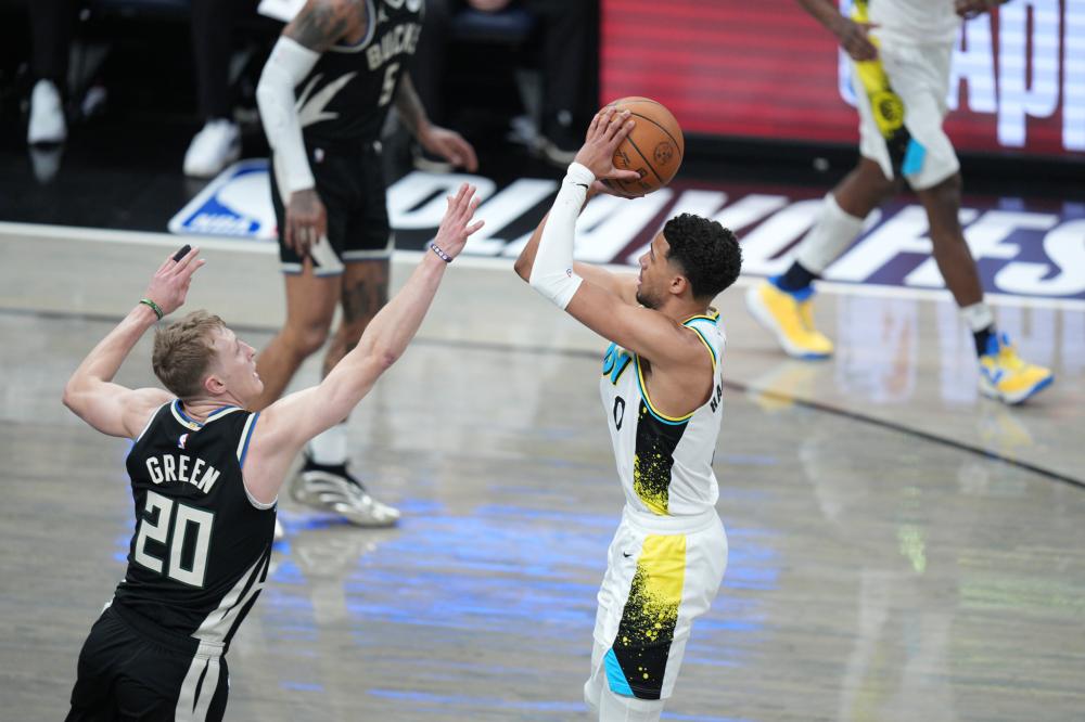 她们提出了 她们提出了